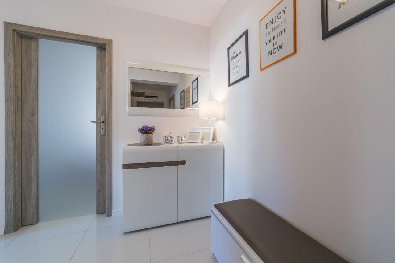 Seaside Lesne Tarasy Apartment Дзивновек Екстериор снимка